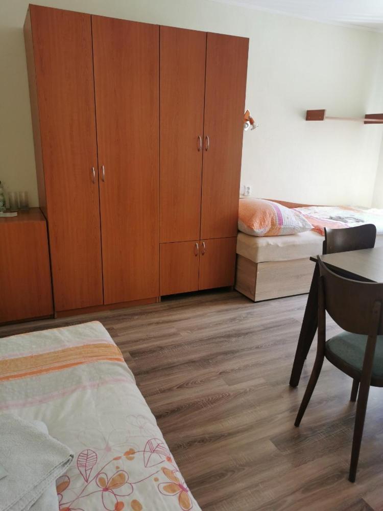 Hotel Alster Jevicko Экстерьер фото